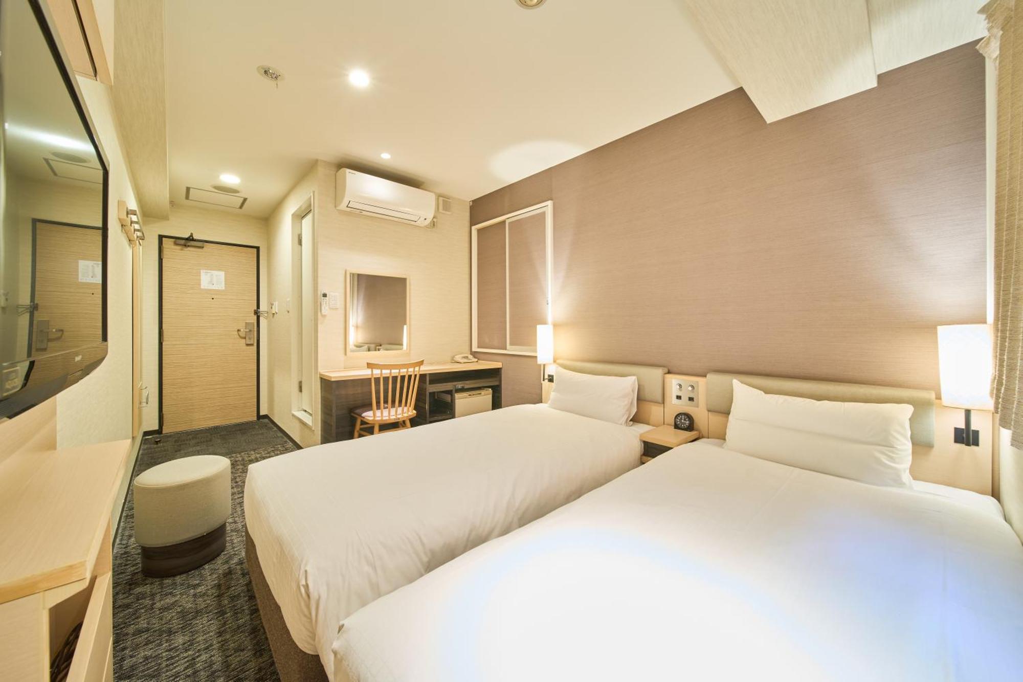 Via Inn Kyoto Shijomuromachi Bagian luar foto