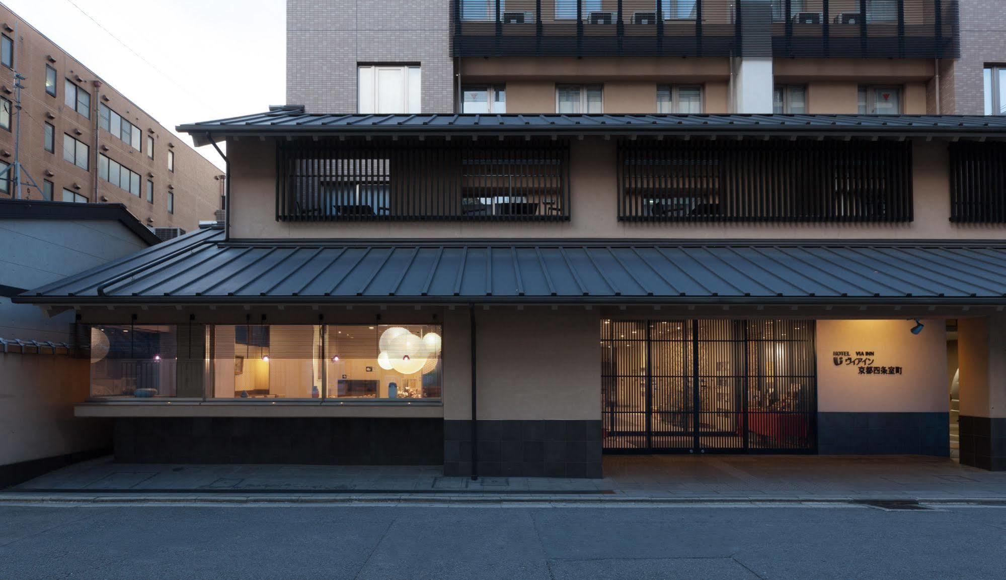 Via Inn Kyoto Shijomuromachi Bagian luar foto
